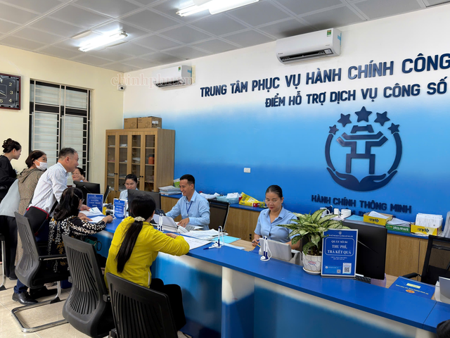 Hà Nội đổi mới tuyển dụng công chức, gắn trách nhiệm với chất lượng phục vụ người dân - Ảnh 1.