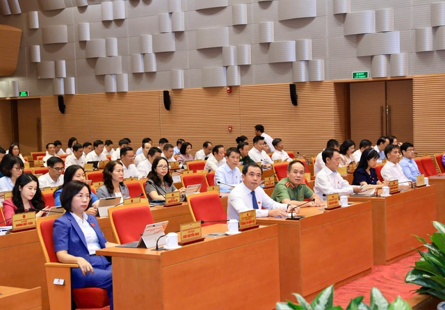 Khai mạc kỳ họp thứ bảy, HĐND thành phố Hà Nội - Ảnh 1.