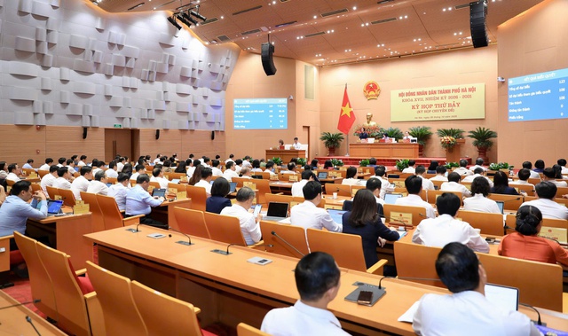 Hà Nội sẽ hỗ trợ cho cán bộ công chức làm công tác kiểm tra đánh giá hồ sơ vi phạm hành chính phức tạp - Ảnh 1.