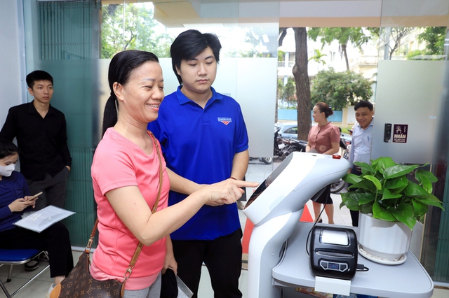 Hà Nội không để AI tự quyết định việc từ chối dịch vụ công - Ảnh 1.