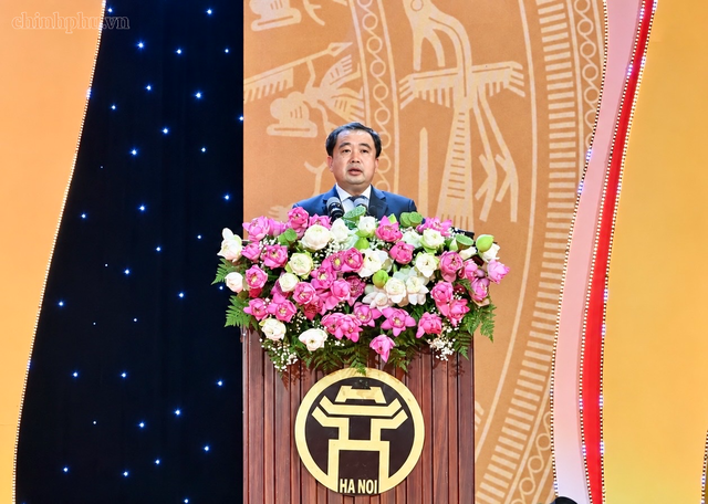Hà Nội vinh danh 9 ‘Công dân Thủ đô ưu tú’ và biểu dương 15 gương điển hình tiên tiến- Ảnh 1.