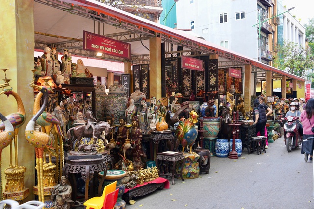 Sắc xuân trên chợ hoa Hàng Lược: ‘Hơi thở’ Tết giữa lòng Hà Nội- Ảnh 4.