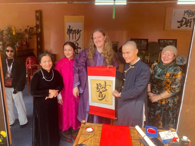 Hơn 20.000 du khách tham quan, trải nghiệm 'Happy Tết năm 2026 – Tết là hạnh phúc'- Ảnh 1.