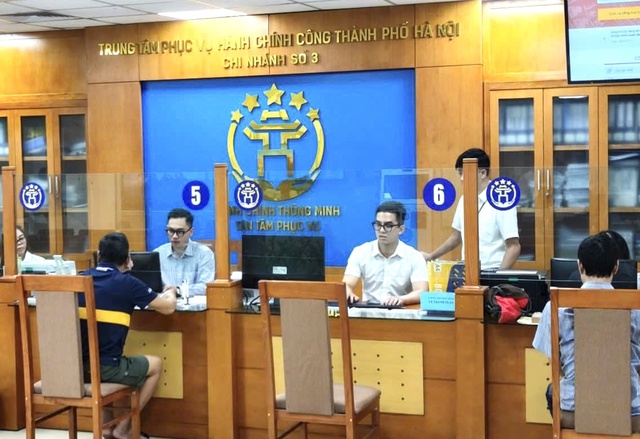 Chuẩn hóa, trọng dụng trí thức, khâu đột phá trong công tác cán bộ của Hà Nội- Ảnh 1.