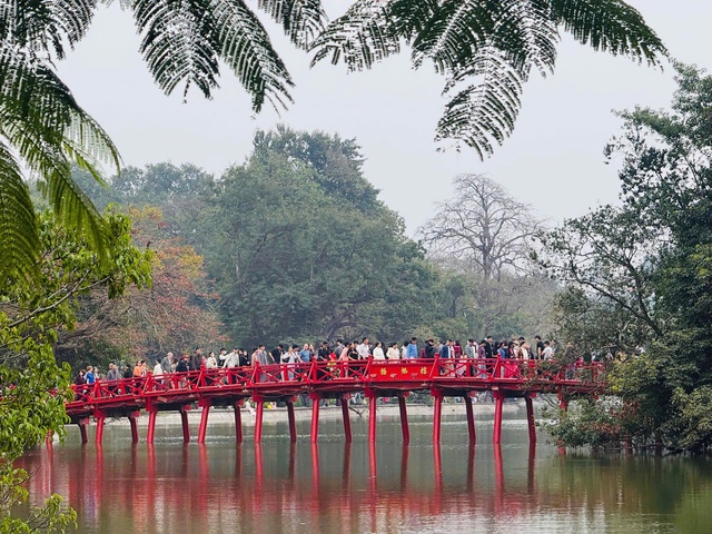 Rộn ràng sắc xuân tại các không gian văn hóa Thủ đô dịp Tết - Ảnh 8.