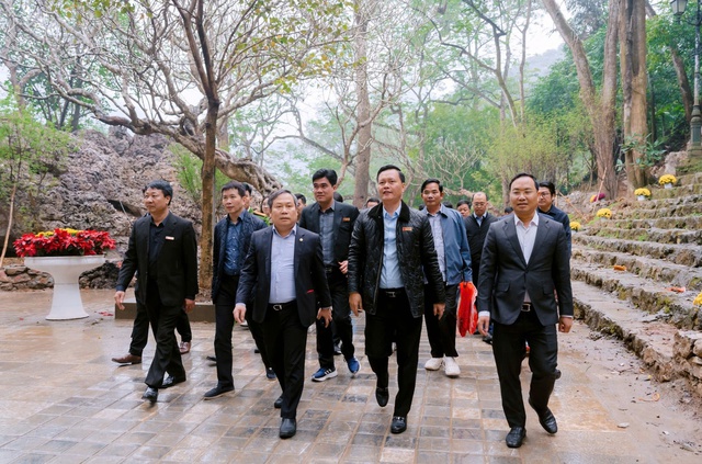 Chủ tịch UBND TP. Hà Nội kiểm tra công tác tổ chức Lễ hội Du lịch Chùa Hương- Ảnh 1. Chủ tịch UBND TP. Hà Nội kiểm tra công tác tổ chức Lễ hội Du lịch Chùa Hương- Ảnh 1.