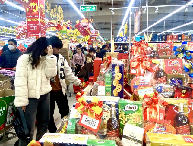 Tăng cường kiểm soát thị trường, bình ổn hàng hóa dịp Tết- Ảnh 1.