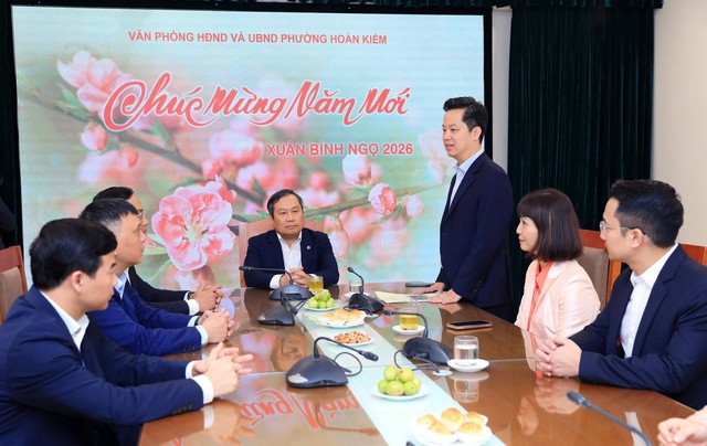 Chủ tịch UBND TP. Hà Nội kiểm tra công vụ ngày làm việc đầu tiên sau Tết Nguyên Đán- Ảnh 2.