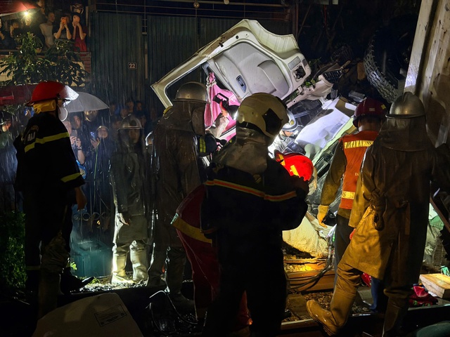 Thông tin ban đầu về vụ va chạm giao thông đường sắt tại xã Ngọc Hồi- Ảnh 3.