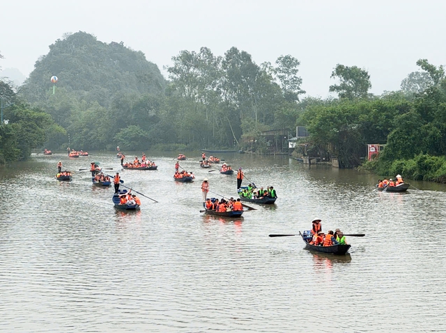 Hà Nội: Du lịch tâm linh trở thành trụ cột tăng trưởng đầu năm- Ảnh 1. Hà Nội: Du lịch tâm linh trở thành trụ cột tăng trưởng đầu năm- Ảnh 1.
