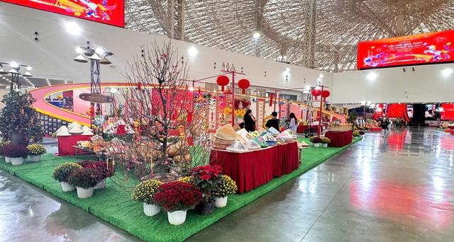 Tái hiện ‘Tết sum vầy’ qua những trải nghiệm văn hóa đặc sắc- Ảnh 1.