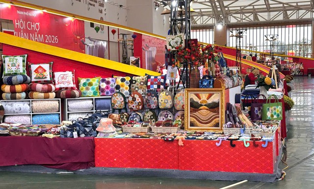 Tái hiện ‘Tết sum vầy’ qua những trải nghiệm văn hóa đặc sắc- Ảnh 5.