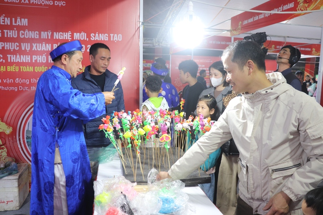 Hội tụ tinh hoa thủ công mỹ nghệ gắn với hoạt động chào Xuân Bính Ngọ 2026- Ảnh 2.