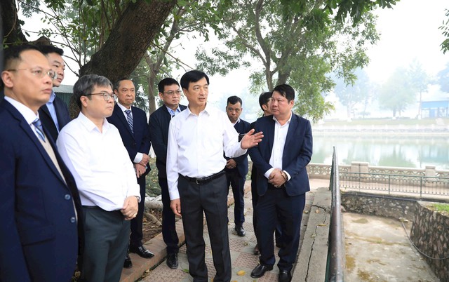 Bí thư Thành ủy Hà Nội kiểm tra việc khắc phục, giải quyết 5 điểm nghẽn lớn- Ảnh 1.