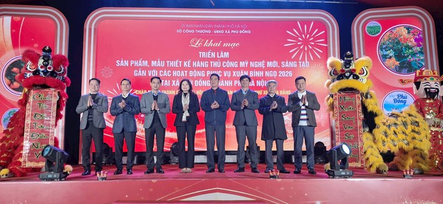 Khai mạc Triển lãm các sản phẩm, hàng thủ công mỹ nghệ mới phục vụ Xuân Bính Ngọ- Ảnh 1.