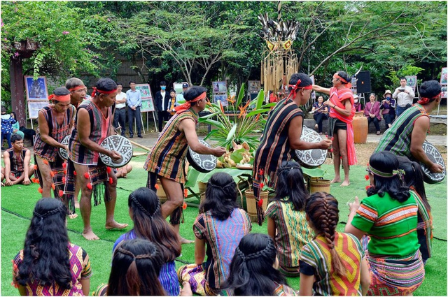 Giới thiệu sắc màu văn hóa X’tiêng (tỉnh Đồng Nai) đến Thủ đô - Ảnh 1.
