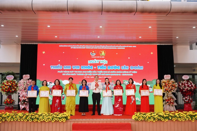 Mô hình điểm Ngày hội 'Thiếu nhi vui khỏe - Tiến bước lên Đoàn'- Ảnh 1. Mô hình điểm Ngày hội 'Thiếu nhi vui khỏe - Tiến bước lên Đoàn'- Ảnh 1.