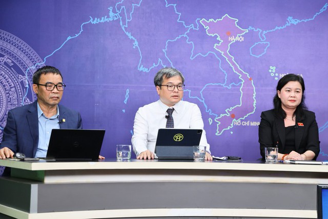 Tọa đàm 'Luật Thủ đô (sửa đổi): Động lực thể chế cho Hà Nội bứt phá'- Ảnh 10. Tọa đàm 'Luật Thủ đô (sửa đổi): Động lực thể chế cho Hà Nội bứt phá'- Ảnh 10.