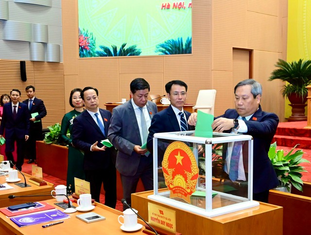 Ông Vũ Đại Thắng tái đắc Chủ tịch UBND thành phố Hà Nội- Ảnh 1.