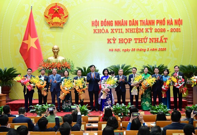 Bà Phùng Thị Hồng Hà tiếp tục được bầu là Chủ tịch HĐND TP. Hà Nội- Ảnh 1.