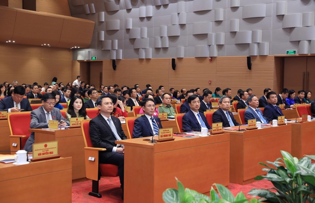 5 nhóm nội dung quan trọng được xem xét, thảo luận tại kỳ họp HĐND TP. Hà Nội- Ảnh 2. 5 nhóm nội dung quan trọng được xem xét, thảo luận tại kỳ họp HĐND TP. Hà Nội- Ảnh 2.