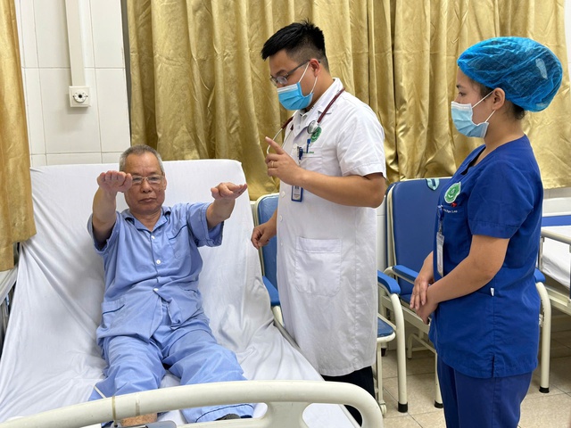 Nâng tầm dịch vụ y tế địa phương, giữ chân người bệnh bằng chất lượng- Ảnh 1.