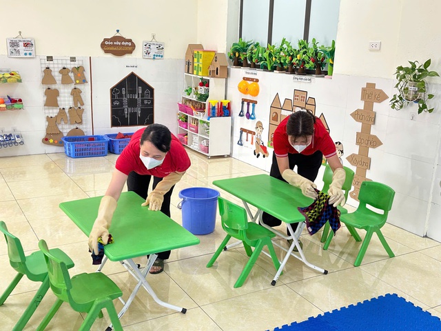 Triển khai tổng vệ sinh trường học phòng chống dịch bệnh tay chân miệng- Ảnh 1. Triển khai tổng vệ sinh trường học phòng chống dịch bệnh tay chân miệng- Ảnh 1.