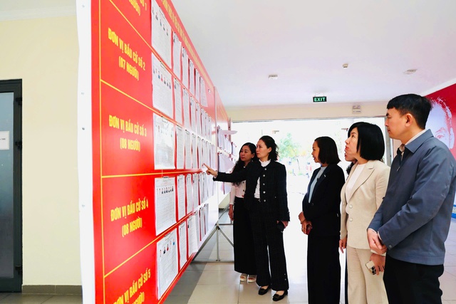 Hà Nội rực rỡ sắc màu hướng về 'Ngày hội của toàn dân'- Ảnh 12.