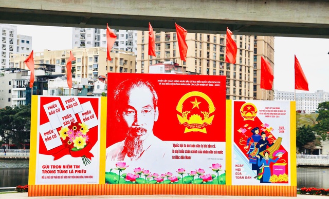 Hà Nội rực rỡ sắc màu hướng về 'Ngày hội của toàn dân'- Ảnh 8.