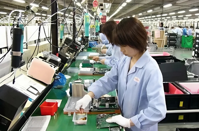 Hà Nội: Xuất khẩu hàng hóa tăng 17,4% so với cùng kỳ năm 2025- Ảnh 1.