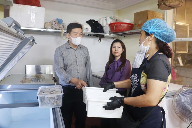 Tăng cường kiểm tra an toàn thực phẩm tại lễ hội, cơ sở kinh doanh ăn uống- Ảnh 1.