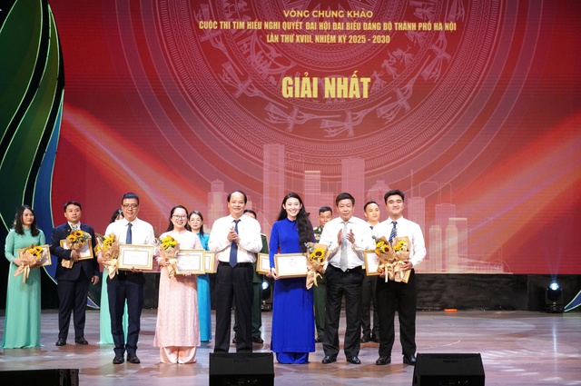 Chung khảo Cuộc thi ‘Tìm hiểu Nghị quyết Đại hội đại biểu Đảng bộ TP. Hà Nội’- Ảnh 2.