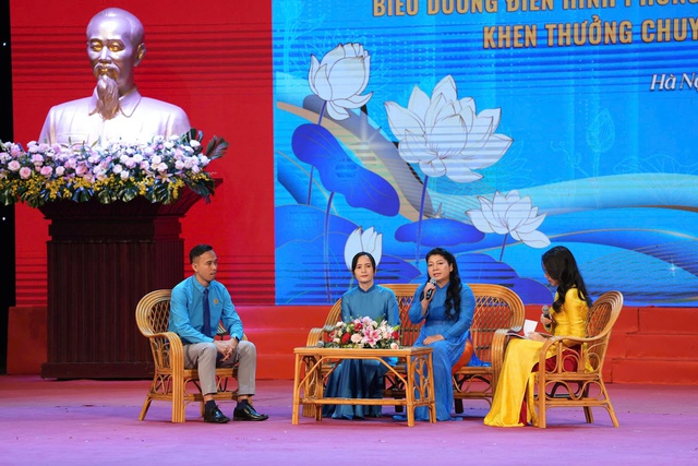 Tôn vinh 563 điển hình 'Giỏi việc nước, đảm việc nhà'- Ảnh 2. Tôn vinh 563 điển hình 'Giỏi việc nước, đảm việc nhà'- Ảnh 2.