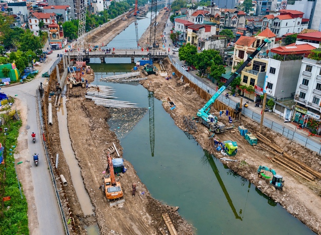 Siết chặt kỷ luật công vụ, Hà Nội tăng tốc các dự án trọng điểm vì lợi ích người dân- Ảnh 1.