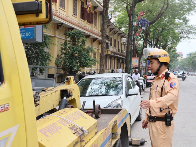 Triển khai đồng bộ giải pháp bảo đảm an toàn giao thông dịp lễ 30/4 và 1/5- Ảnh 2.