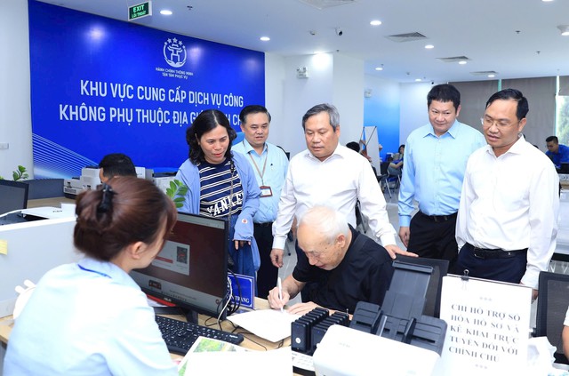 Hà Nội chú trọng cải cách hành chính phục vụ người dân, doanh nghiệp- Ảnh 3.