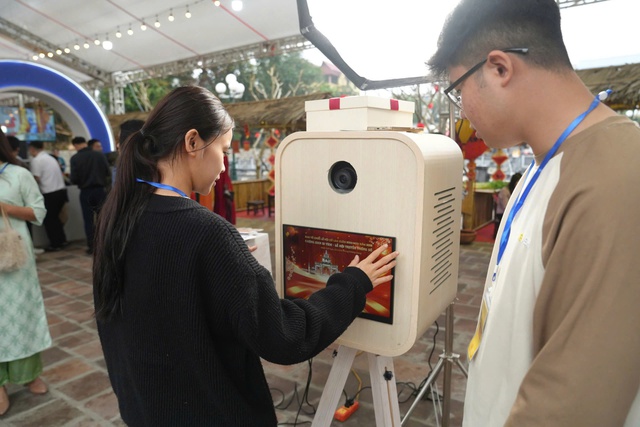 Hà Nội đẩy mạnh số hóa di sản, phát huy giá trị kho tàng văn hóa của Thủ đô- Ảnh 2.