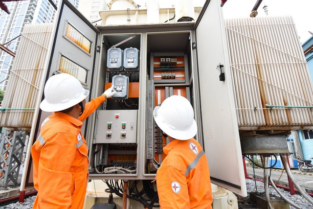 Hà Nội triển khai Chỉ thị của Thủ tướng về tiết kiệm điện- Ảnh 2.