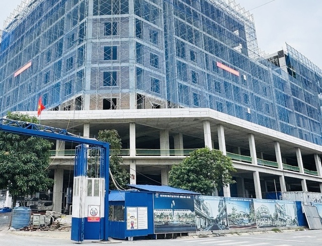 Hà Nội xử lý nghiêm vi phạm an toàn, vệ sinh môi trường trong thi công xây dựng- Ảnh 1. Hà Nội xử lý nghiêm vi phạm an toàn, vệ sinh môi trường trong thi công xây dựng- Ảnh 1.