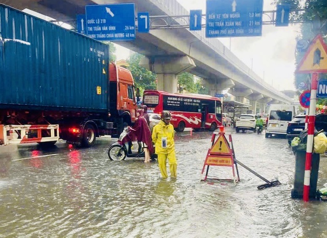 Gỡ ‘điểm nghẽn’ úng ngập đô thị: Hành động khẩn cấp, hướng tới quy hoạch bền vững- Ảnh 1. Gỡ ‘điểm nghẽn’ úng ngập đô thị: Hành động khẩn cấp, hướng tới quy hoạch bền vững- Ảnh 1.