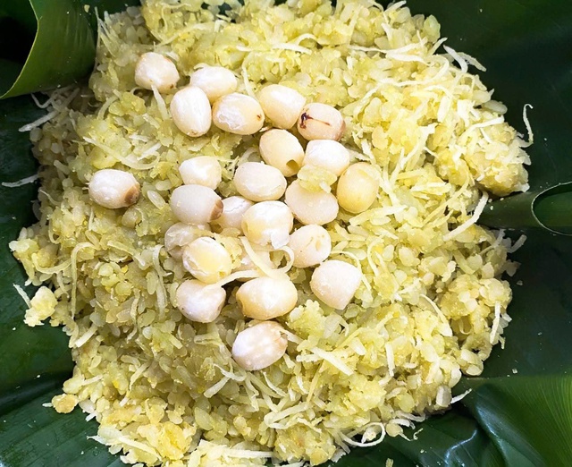 Từ hạt cốm xanh đến thương hiệu OCOP 3 sao: Bước tiến mới của làng nghề Mễ Trì- Ảnh 1.