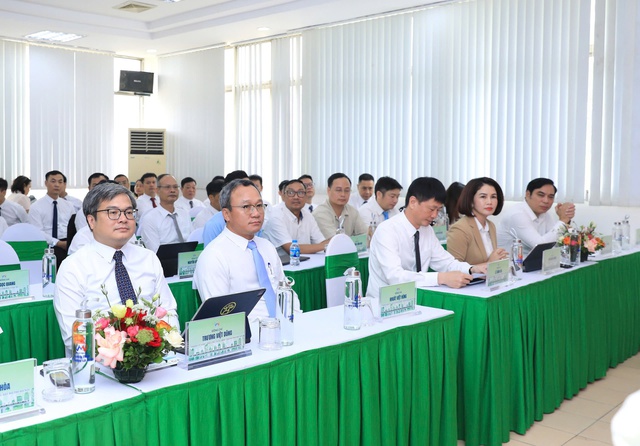 Metro Hà Nội hướng tới khai thác hiệu quả toàn hệ thống- Ảnh 1. Metro Hà Nội hướng tới khai thác hiệu quả toàn hệ thống- Ảnh 1.