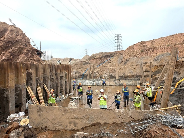 Quan tâm, động viên công nhân làm việc Ngày quốc tế lao động 1/5- Ảnh 2.
