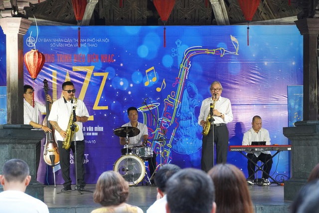 Đưa văn hóa nghệ thuật đến gần hơn với người dân Thủ đô - Ảnh 1. Đưa văn hóa nghệ thuật đến gần hơn với người dân Thủ đô - Ảnh 1.