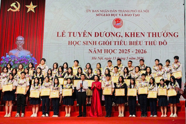Tuyên dương gần 800 học sinh giỏi tiêu biểu Thủ đô năm học 2025 – 2026- Ảnh 4.