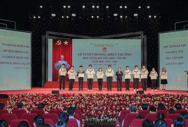 Tuyên dương gần 800 học sinh giỏi tiêu biểu Thủ đô năm học 2025 – 2026- Ảnh 2.