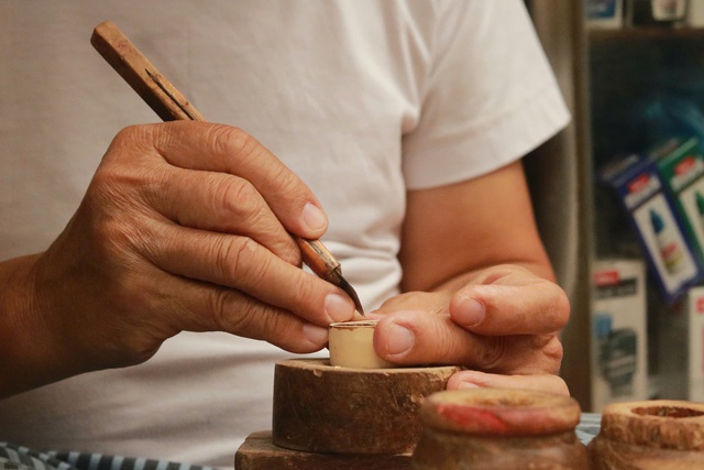 Giữ hồn nghề thủ công giữa nhịp sống phố thị- Ảnh 2.