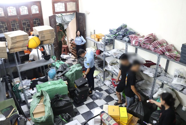 Tăng cường kiểm tra, xử lý vi phạm về hàng giả, quyền sử hữu trí tuệ- Ảnh 1.