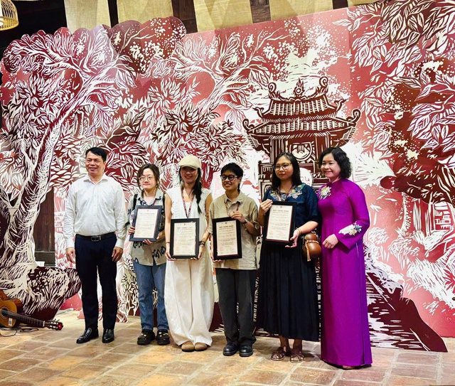 Triển lãm 'Sĩ tử 3 – Chuyện sĩ tử': Tôn vinh những giá trị bền vững của đạo học Việt Nam- Ảnh 2. Triển lãm 'Sĩ tử 3 – Chuyện sĩ tử': Tôn vinh những giá trị bền vững của đạo học Việt Nam- Ảnh 2.
