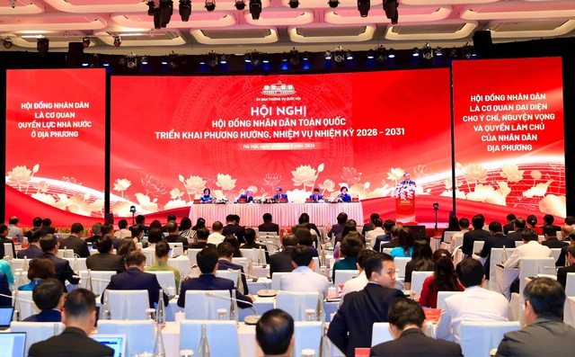 Chủ tịch UBND TP. Hà Nội Vũ Đại Thắng: Tập trung xây dựng nền quản trị địa phương hiện đại, hiệu lực, hiệu quả- Ảnh 2. Chủ tịch UBND TP. Hà Nội Vũ Đại Thắng: Tập trung xây dựng nền quản trị địa phương hiện đại, hiệu lực, hiệu quả- Ảnh 2.